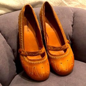 Dollhouse size 9 wedges